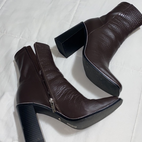 Aldo boots - Picture 1 of 5